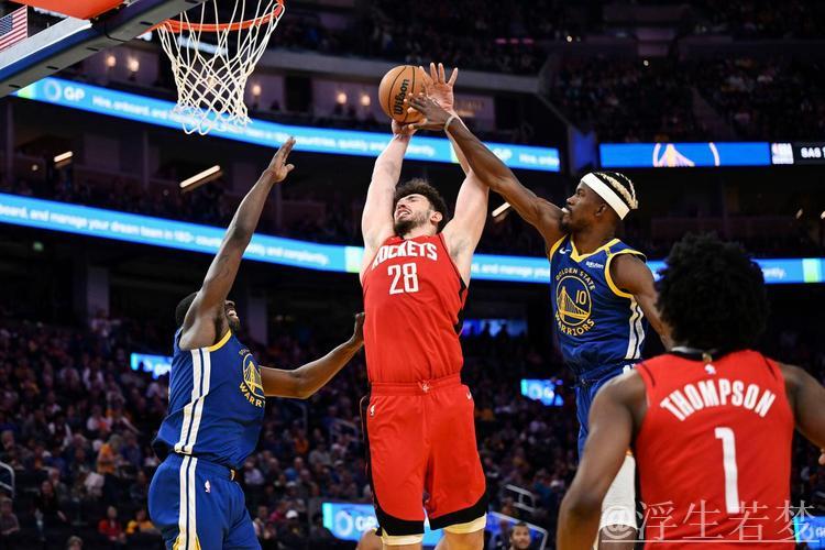 5月5日季后赛:勇士对决火箭 巴特勒高光时刻 5月5日季后赛:勇士对决火箭 巴特勒高光时刻