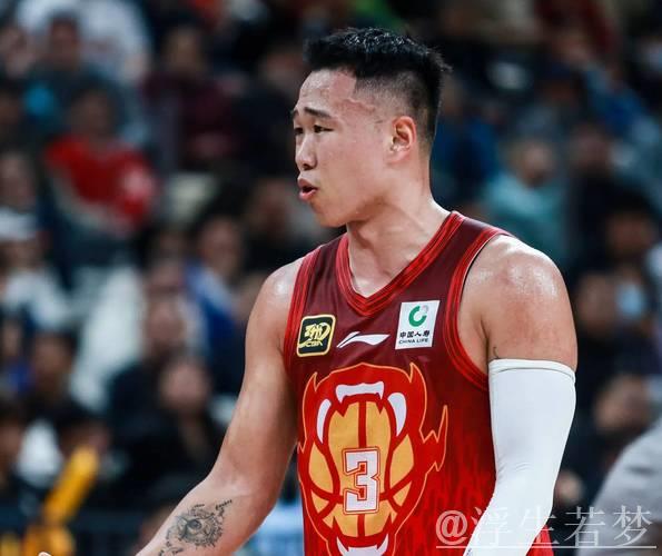 约翰逊24+6+13领衔,深圳客场大胜江苏,贺希宁砍下19分 约翰逊24+6+13领衔,深圳客场大胜江苏,贺希宁砍下19分